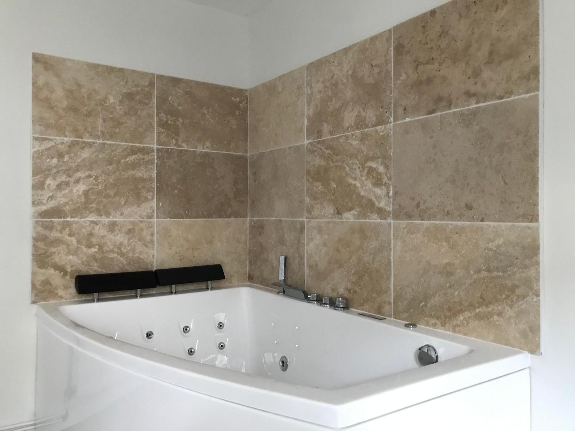 Appartement Bel Rdc Detente Balneo & Cine & Terrasse Proche Centre Gare Amiens